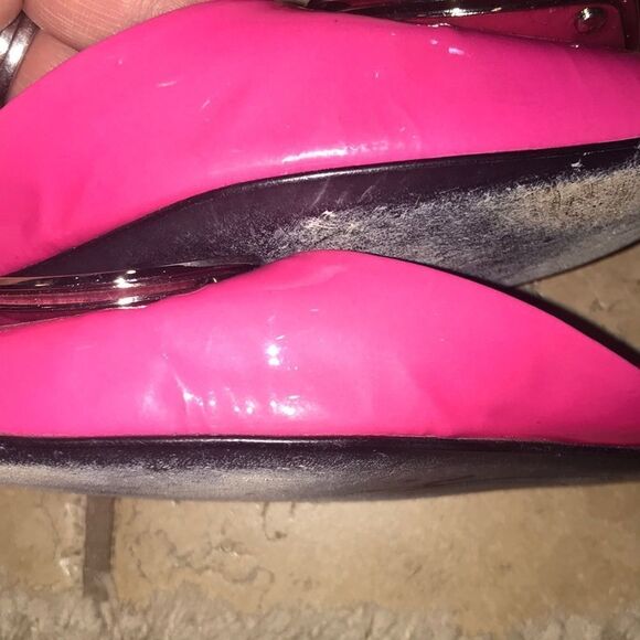 Roger Vivier Chips Ballerina Flats, Fuschia - Picture 6 of 7